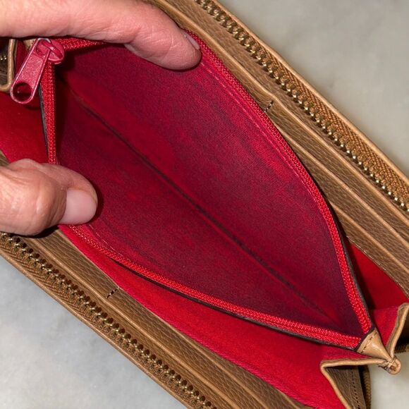 Dooney & Bourke Wallet Wristlet Pebbled Leather Full Zip Continental tan Wallet - Picture 13 of 16